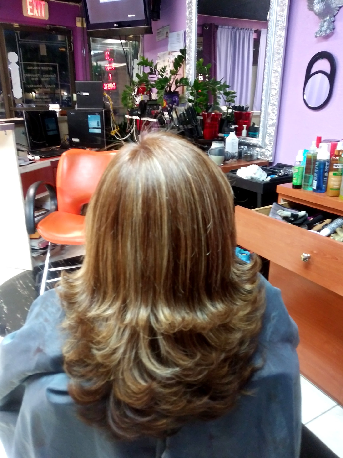 Layered Color — hair by Dominican Hairdresser Johanny