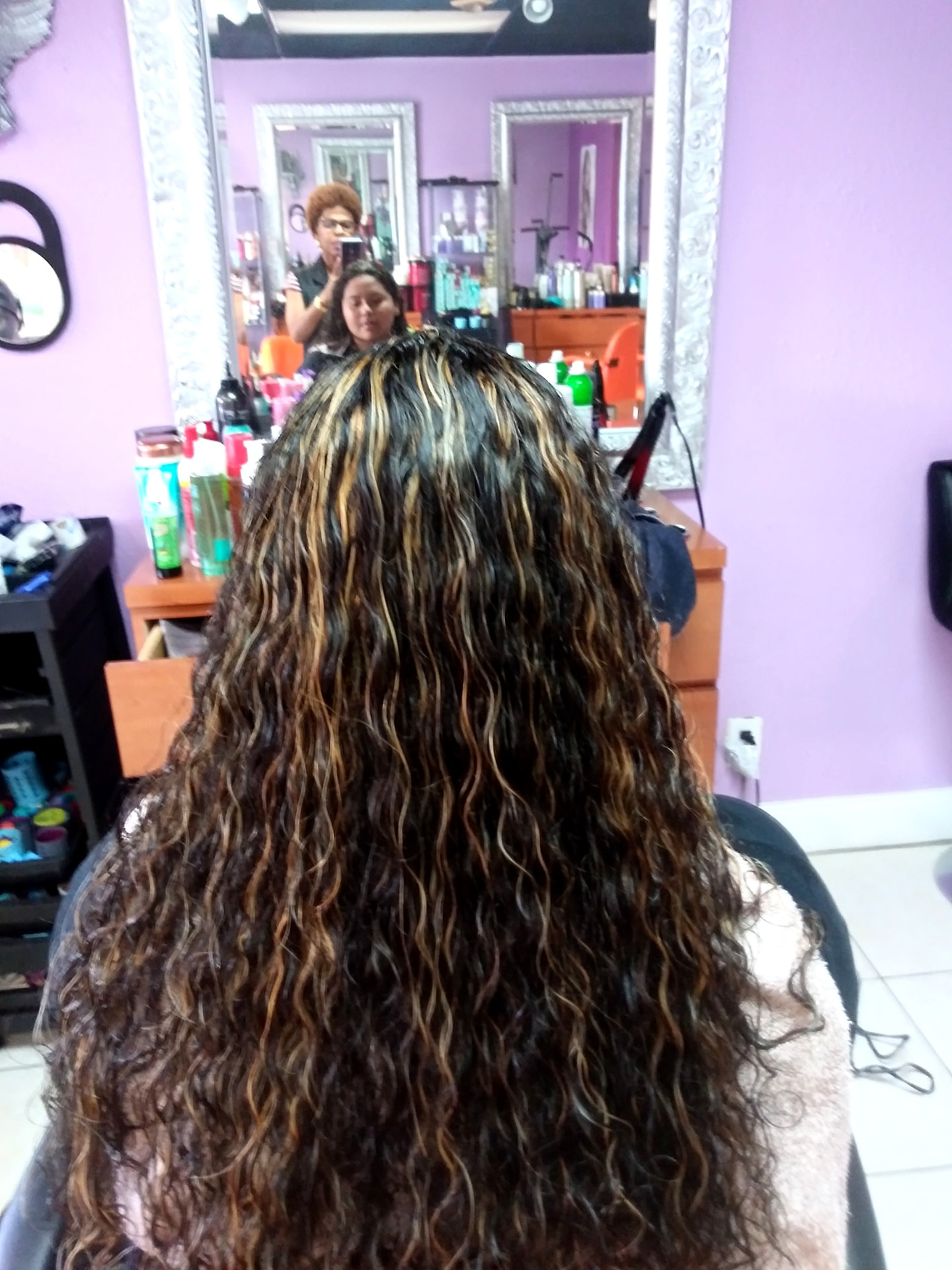 Bouncy Curls — hair by Dominican Hairdresser Johanny