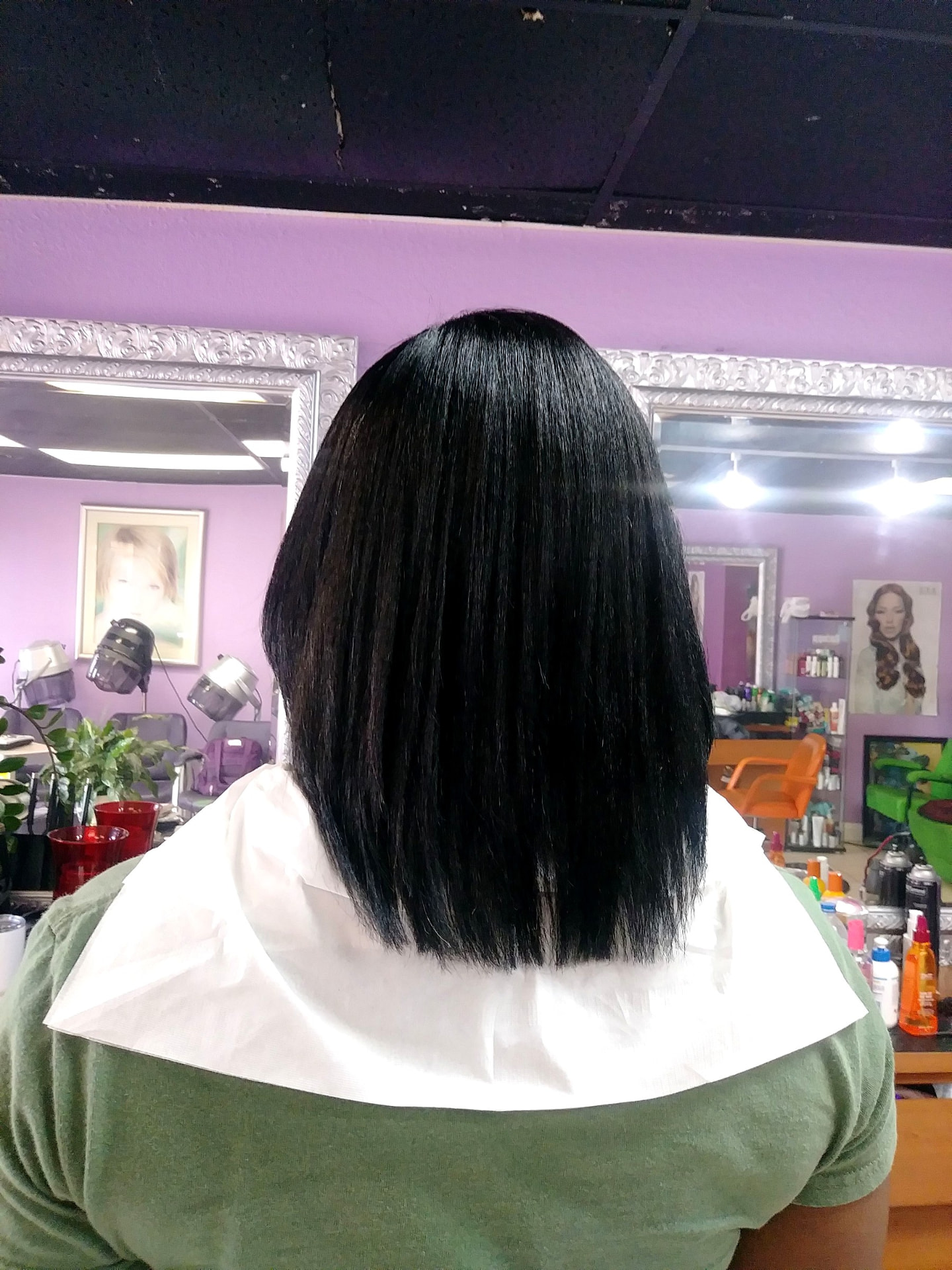 Sleek Black Bob — hair by Dominican Hairdresser Johanny